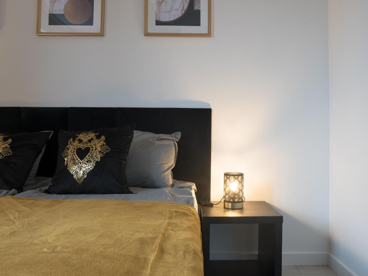Apartament Clever 2 Kamienica Grochow Varsó Kültér fotó